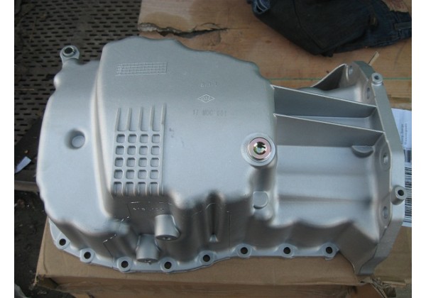 Масляний піддон Renault 1.5 dci, 1.4, 1.6 16V, 1.6 16V 4x4, 8201719715, 7700108059, 7700108925, 7711120025, 8200209640, 8200404442, 8200125660 *